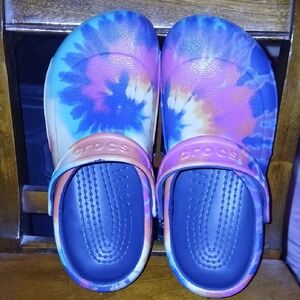 CROCS Kids Colorful Tie-Dye Slippers